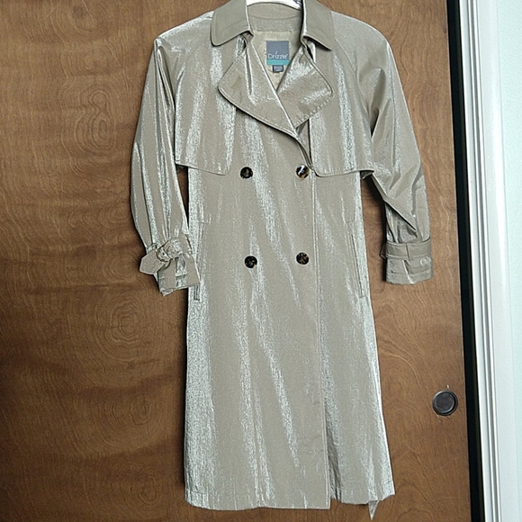 Vintage  Tan Shimmer Trenchcoat ( C02) - Picture 3 of 7